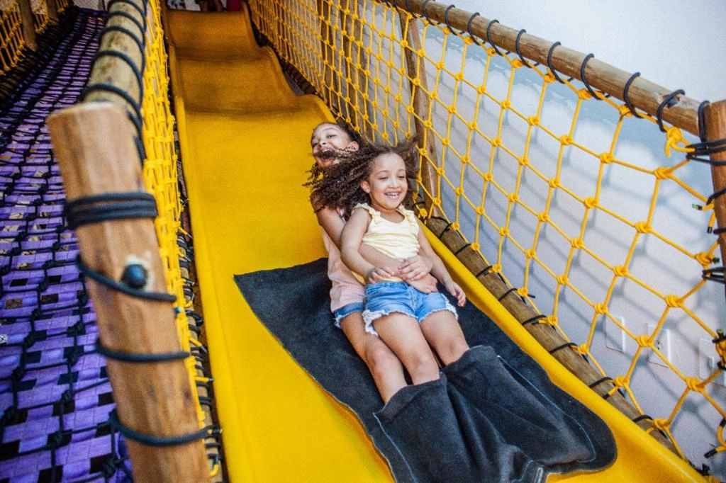 Escorregador Mundo da Lua